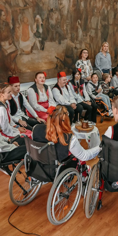 Sevdalinka kao vrsta muzikoterapije oduševila djecu sa invaliditetom