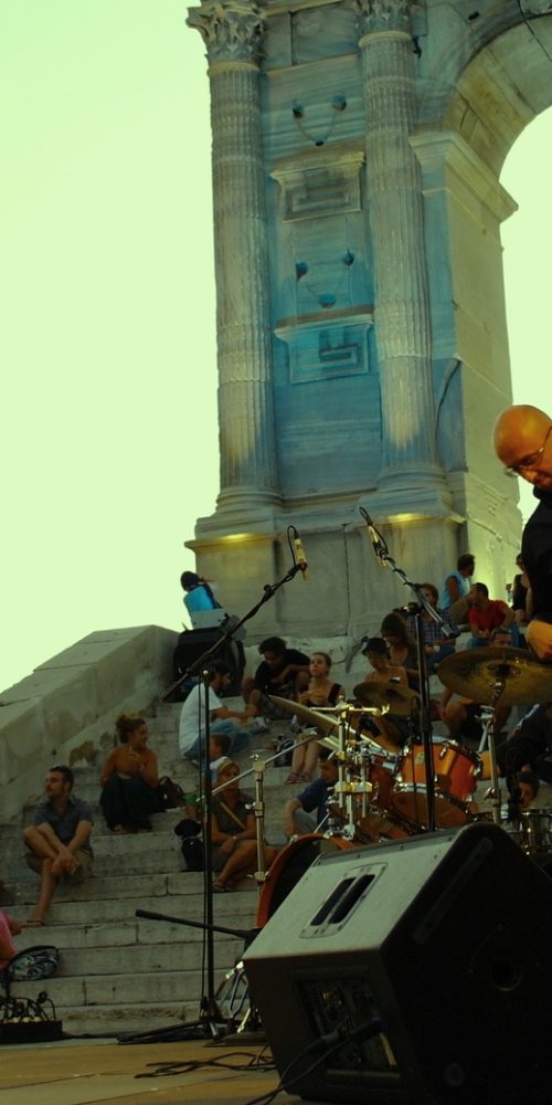 Mavi Kan najavljuje novi singl “Tražiš me opet” i dugo očekivani album Future Sound of Sevdah